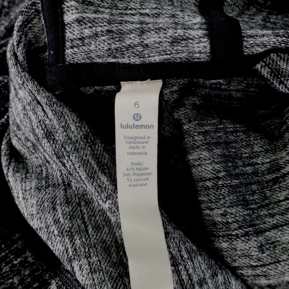 Lululemon Activewear Hooded Pullover Jacket Womens 6 Gray‎ Heathered Thumbholes